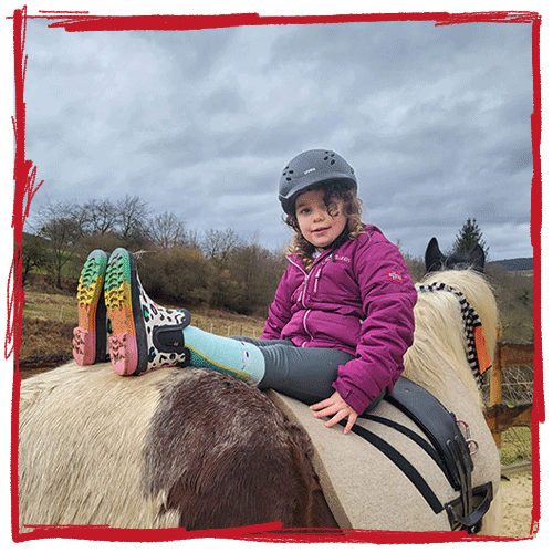 Heilpadagogisches-Begleiten-mit-dem-Pferd-Reiten